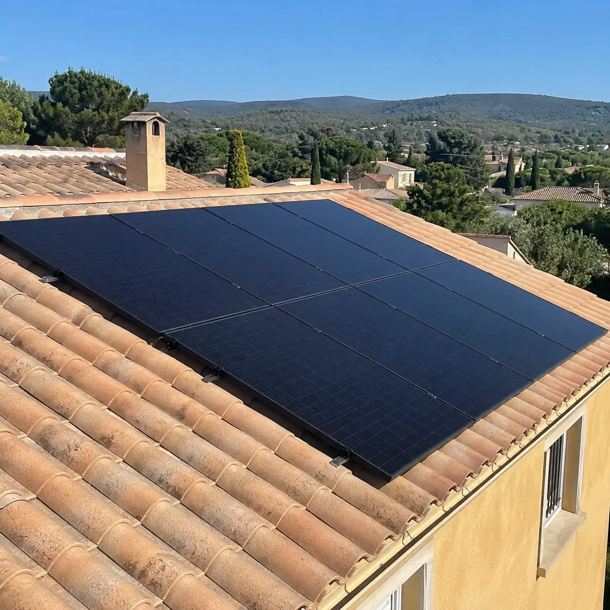 Image panneaux solaires photovoltaiques 3 panneaux photovoltaiques 30